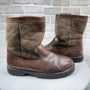 UGG Australia Men's Size 9 Shearling Lined Boston Brown Leather Suede Boots 5143